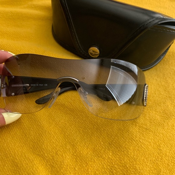 Auth. Salvatore Ferragamo sunglasses - Picture 3 of 6